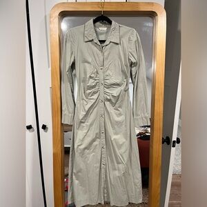 Sim & Sam Sage button dress / size Medium/ gathering detail on waist